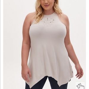 Torrid Super Soft Ivory Embroidered Handkerchief High Neck Halter Tank size 2x